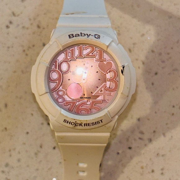 CASIO Women's 'Baby-G' Pink/ White Quartz Watch - Picture 3 of 7